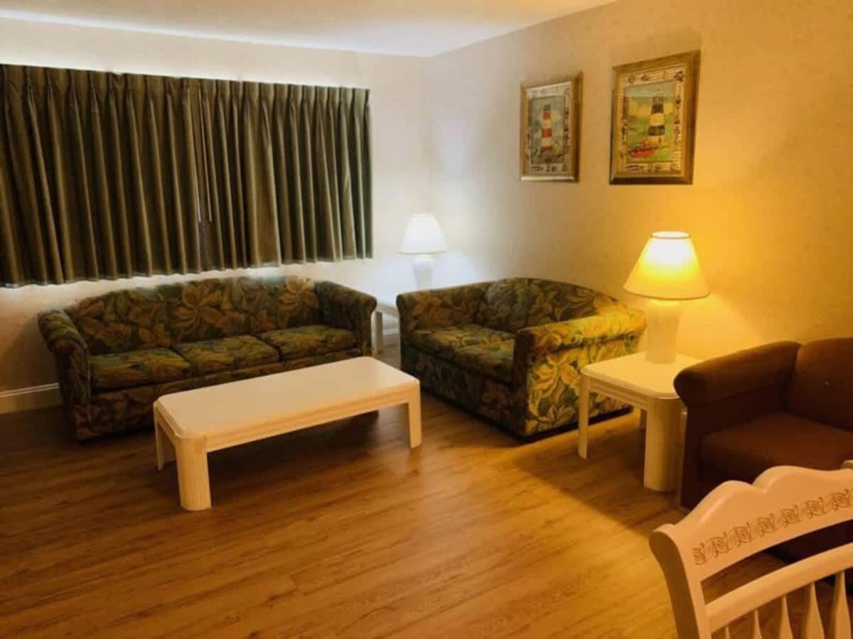 מירטל ביץ' *Delightful Beach Condo*Pool, Steps To The Sand*H33 מראה חיצוני תמונה